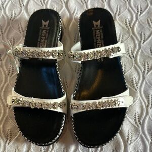 Mephisto Black and White Sandals with Textured Straps